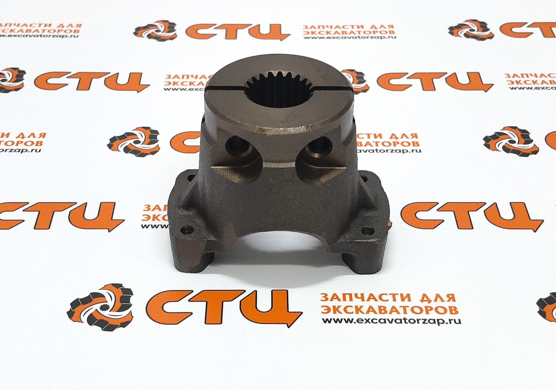 Фланец 9968049 переднего моста экскаватора погрузчика New Holland B110, B115